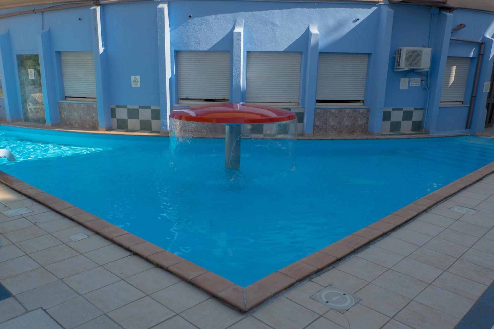 Hotel Albatros Roseto Degli Abruzzi Extérieur photo