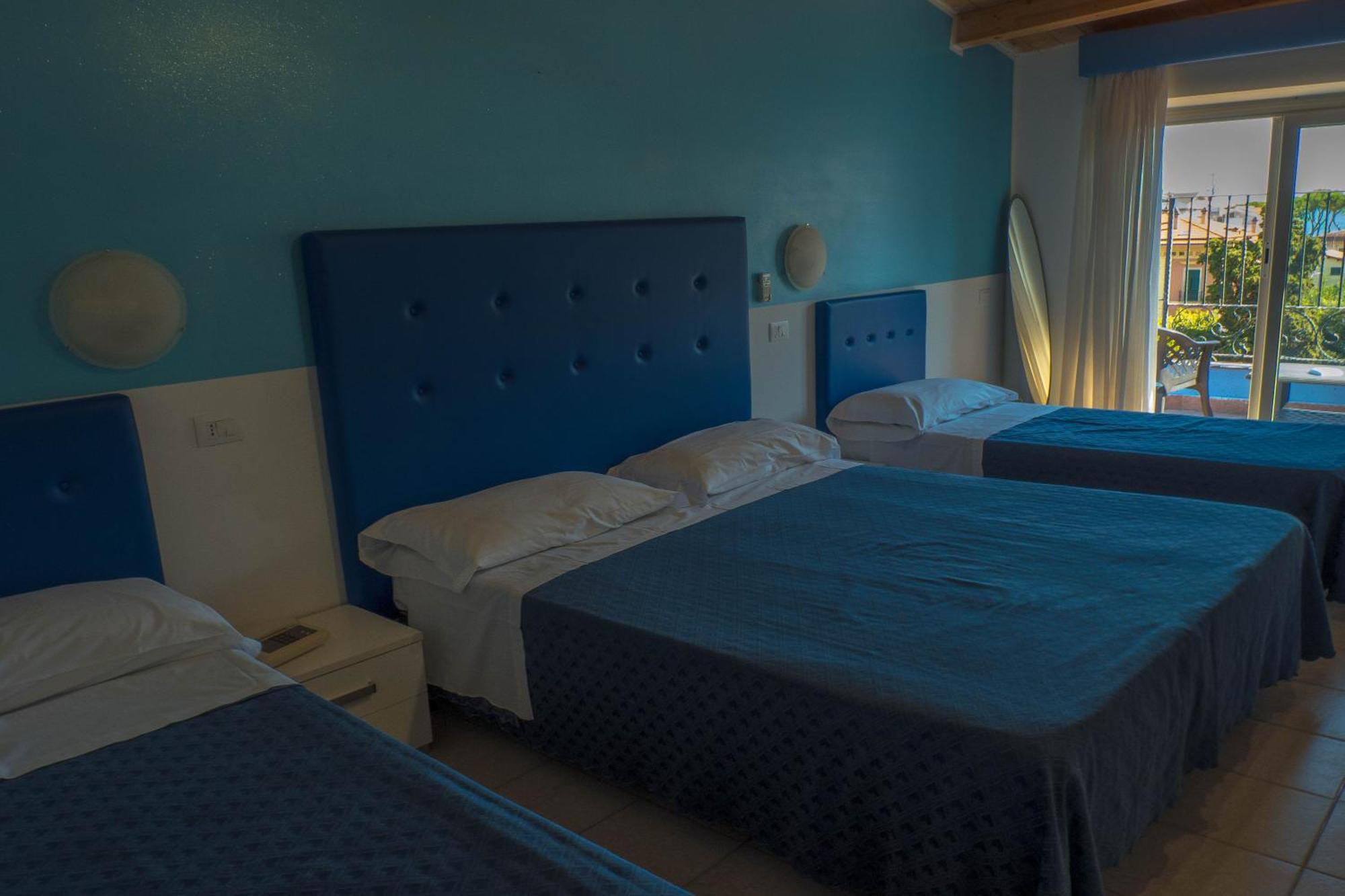 Hotel Albatros Roseto Degli Abruzzi Extérieur photo