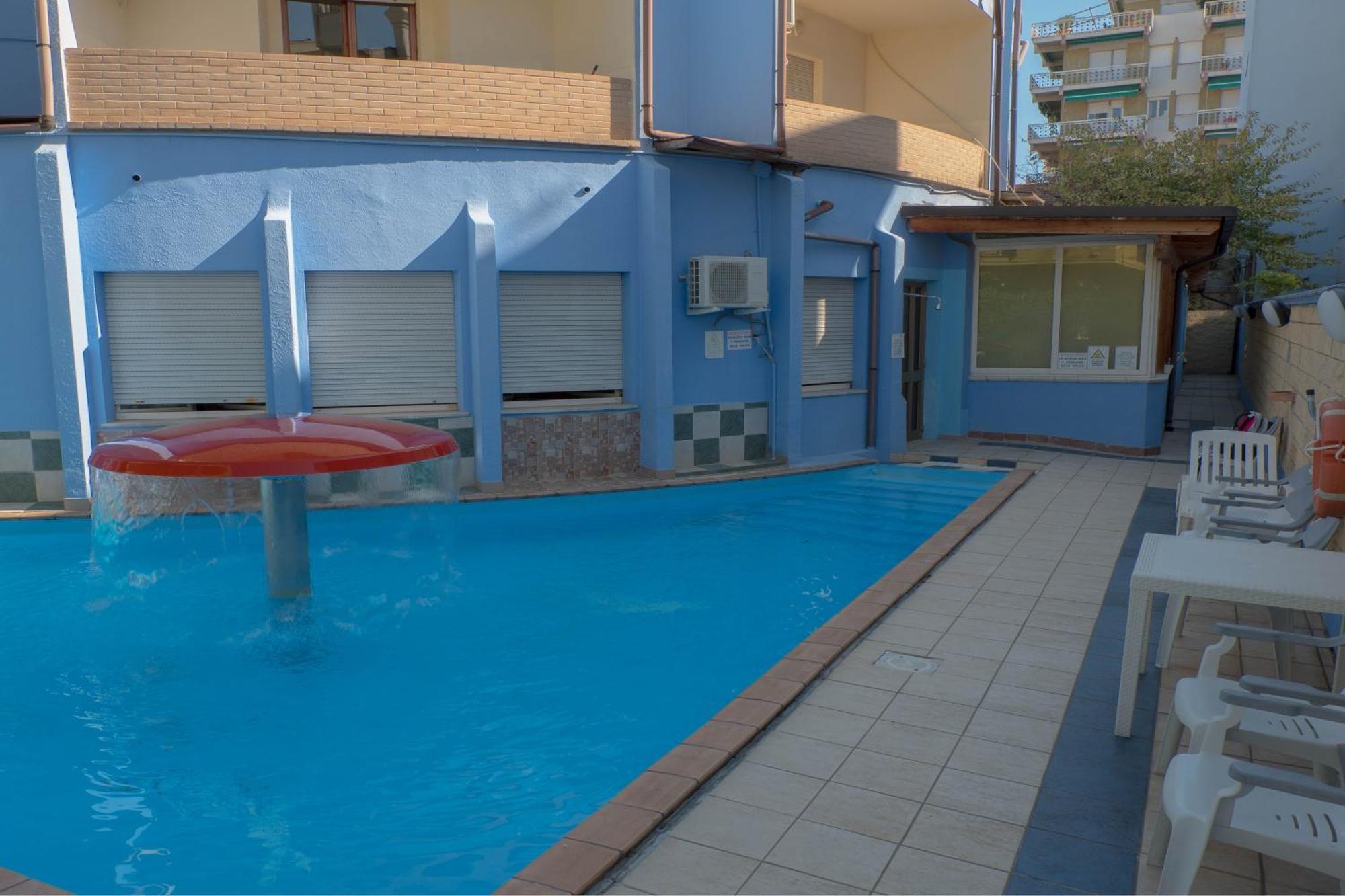 Hotel Albatros Roseto Degli Abruzzi Extérieur photo