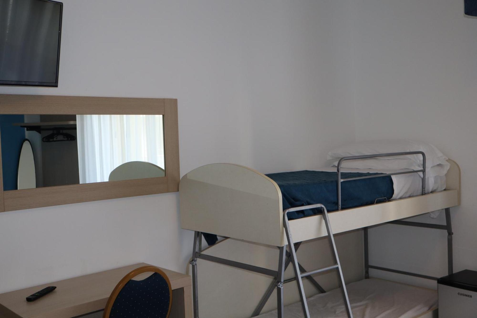 Hotel Albatros Roseto Degli Abruzzi Extérieur photo