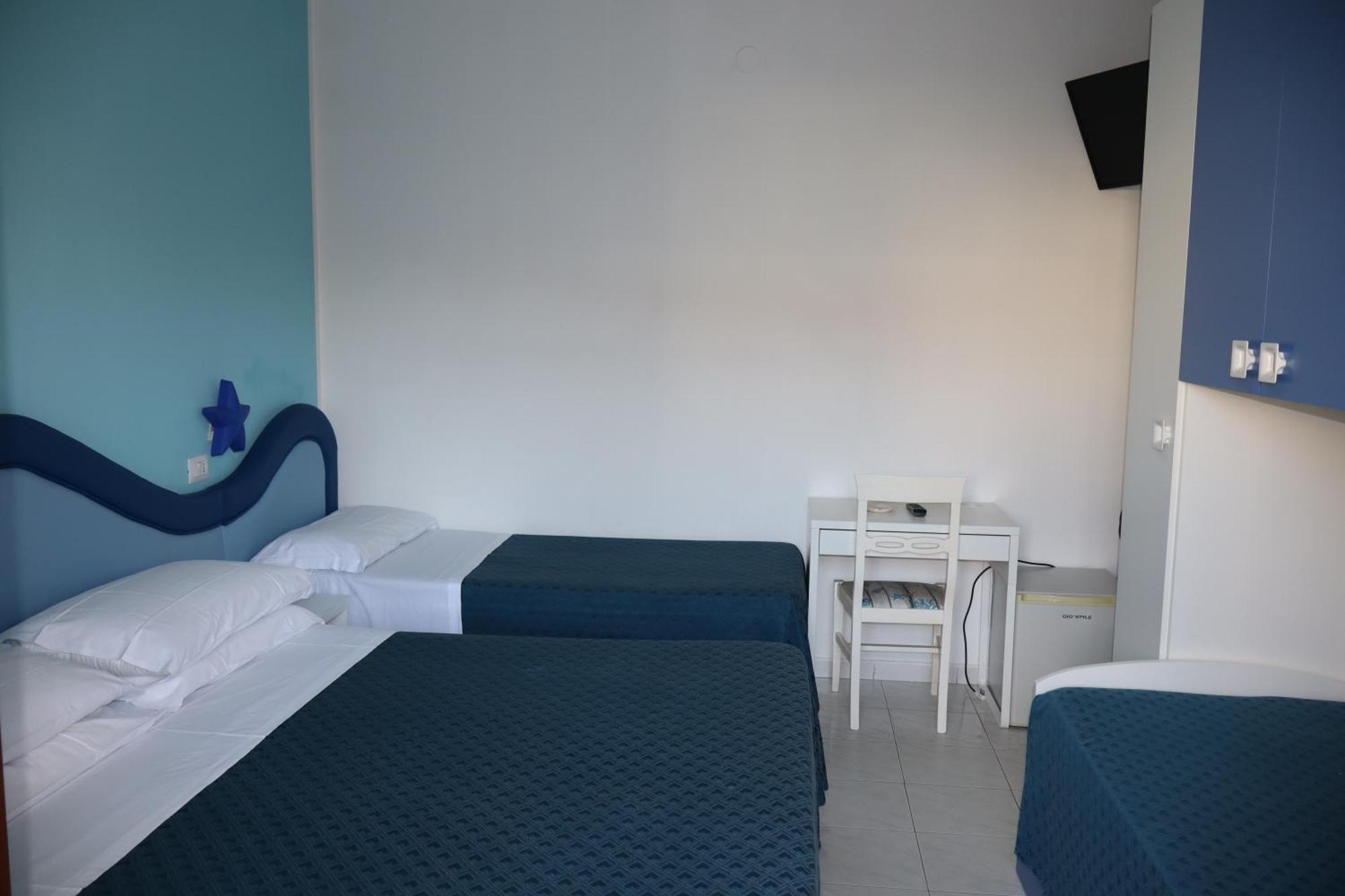 Hotel Albatros Roseto Degli Abruzzi Extérieur photo